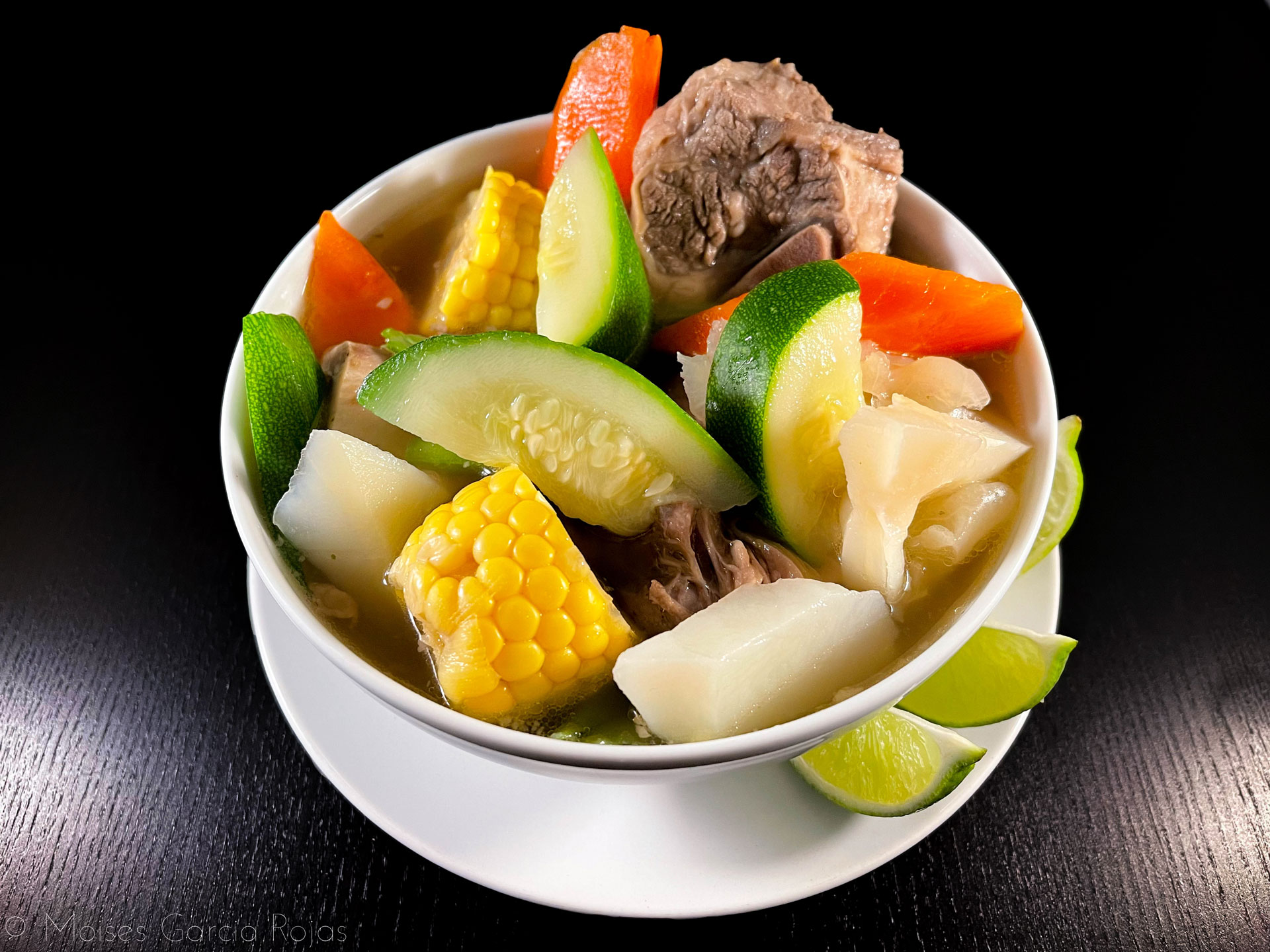 Caldo de res